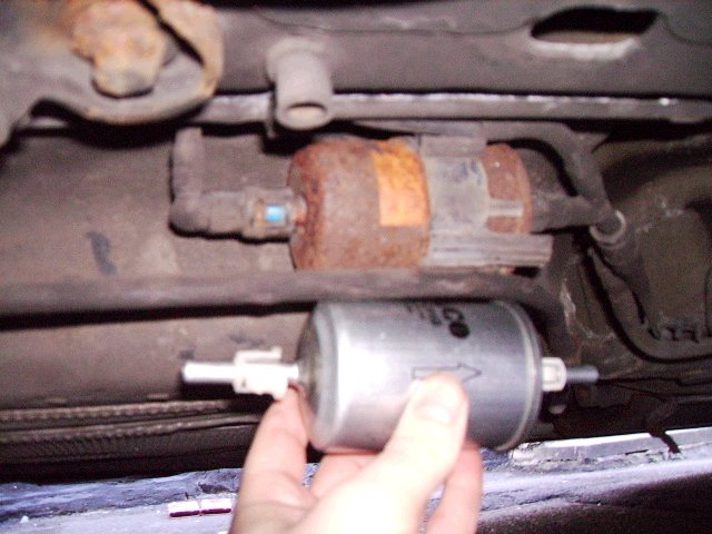 Fuel filter change on a 1.8 petrol